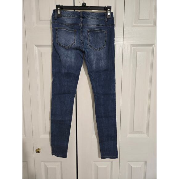 Mossimo denim size 2 mid-rise denim leggings accent zippers - Picture 2 of 12